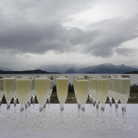 Te Anau Manapouri Lake Hotel Exterior photo