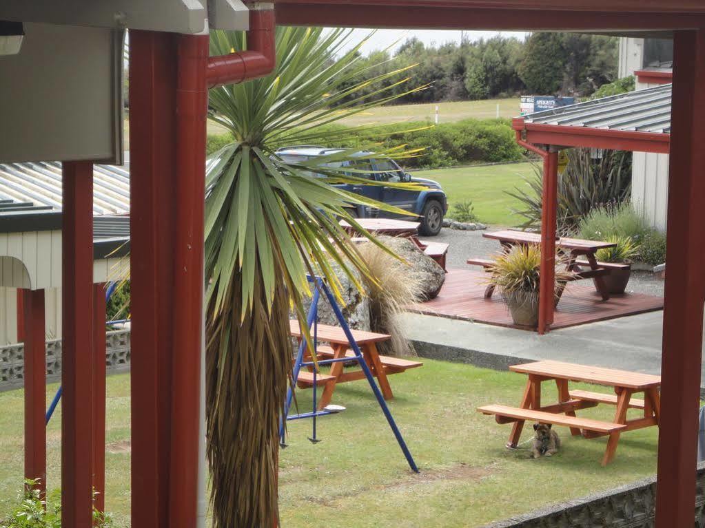 Te Anau Manapouri Lake Hotel Exterior photo