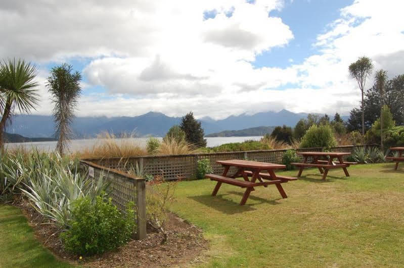 Te Anau Manapouri Lake Hotel Exterior photo